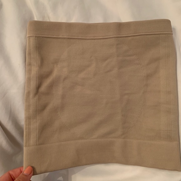 Never used nude waist trainer/ shape wear - Picture 4 of 5